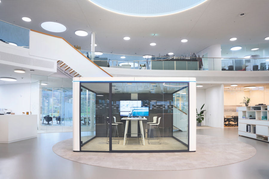 Think Tank & Telefonbox