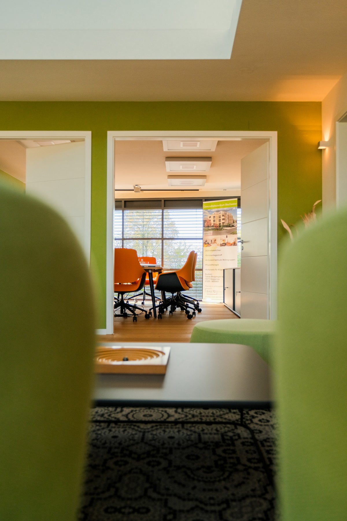 Von der Lounge in den Konferenzraum