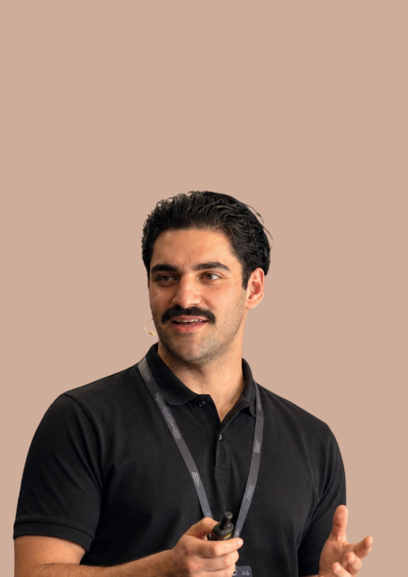 Saman Shah, Porträt